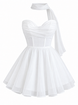 Vestido Corto Tipo Princesa con Corsé y Estola a Juego