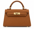 Bolso camel estructurado con asa superior y cierre girante dorado