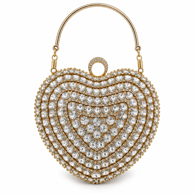 Clutch dorado en forma de corazón cubierto de cristales con asa metálica