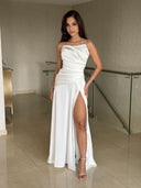 Vestido Lumière: vestido largo de gala en satín con escote palabra de honor drapeado y abertura lateral alta